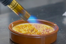 Au Viandard Perpignan • Restaurant de cuisine faite maison • Crème catalane maison élaborée par un chef catalan (® facebook au viandard)