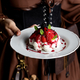 DESSERT AUX FRUITS ROUGES RESTAURANT LA TABLE DES SECRETS À PERPIGNAN